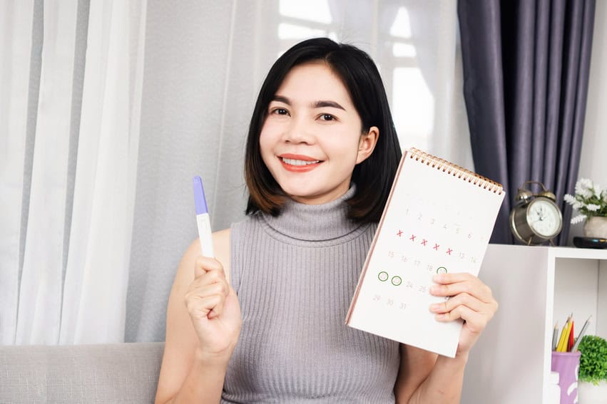 ผู้หญิงวางแผนตั้งครรภ์กับศูนย์ให้คำปรึกษามีบุตรยากในกรุงเทพฯ